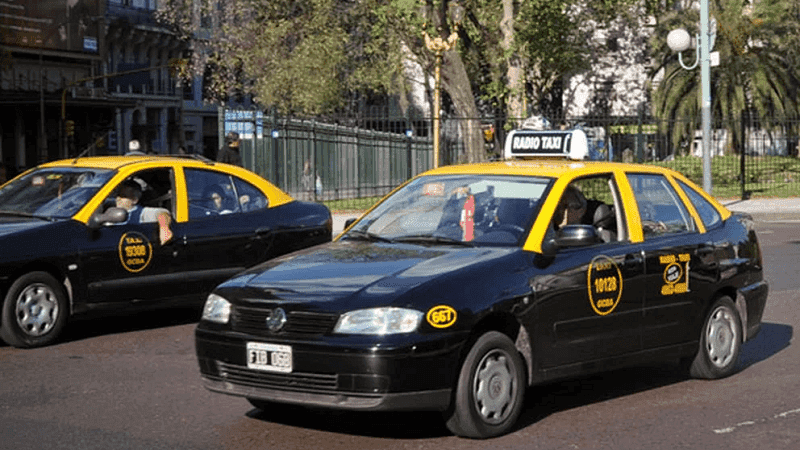 Desde este sábado comenzó a regir un aumento de taxi en CABA