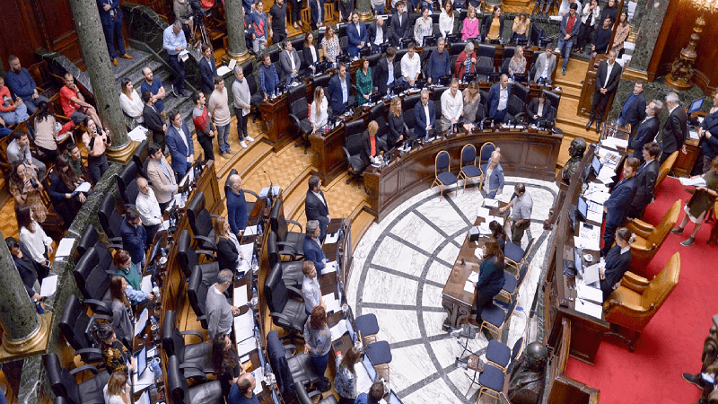 Legislatura: Se aprobó una ley que frena las torres en algunos barrios de la Comuna 13